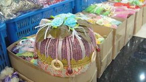 新款大南瓜香包 融合绸缎蕾丝与实用美学的汽车装饰佳品