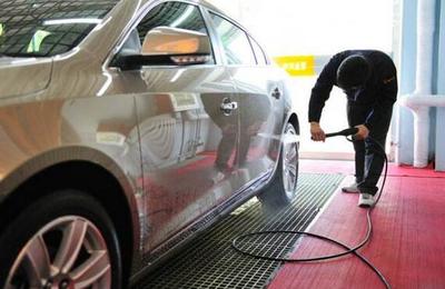 汽车美容加盟热潮 车驰洁领衔，解析品牌价值与多元化盈利模式